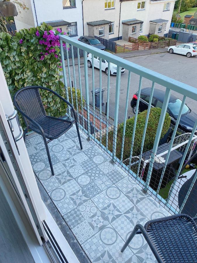 Entire Modern Apartment In Oban With Balcony 外观 照片