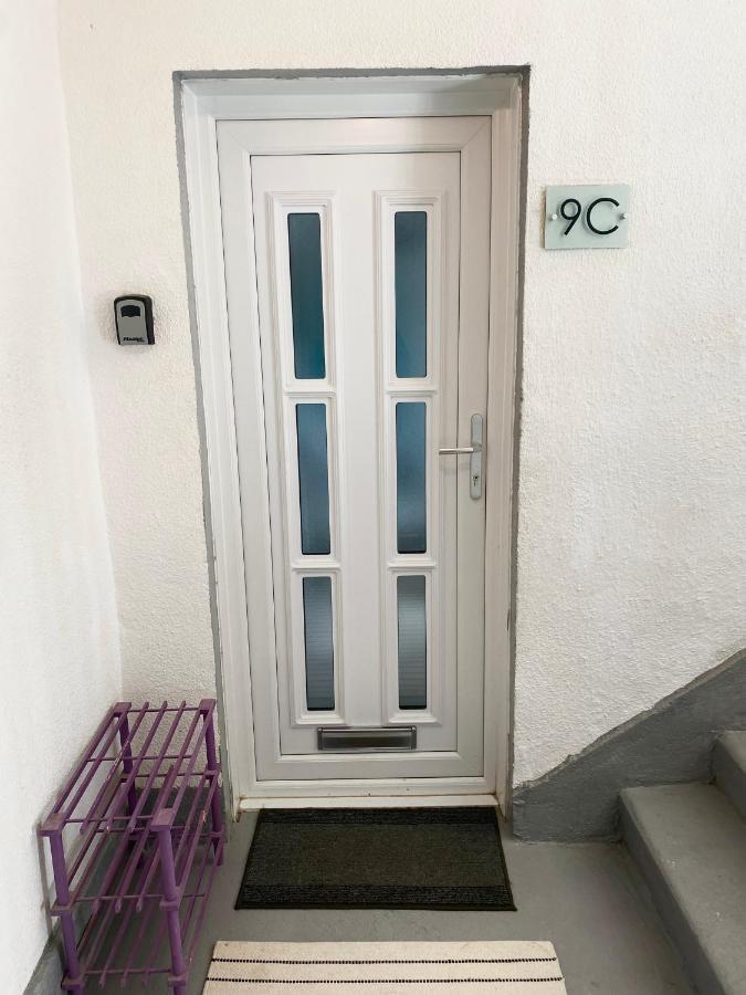 Entire Modern Apartment In Oban With Balcony 外观 照片