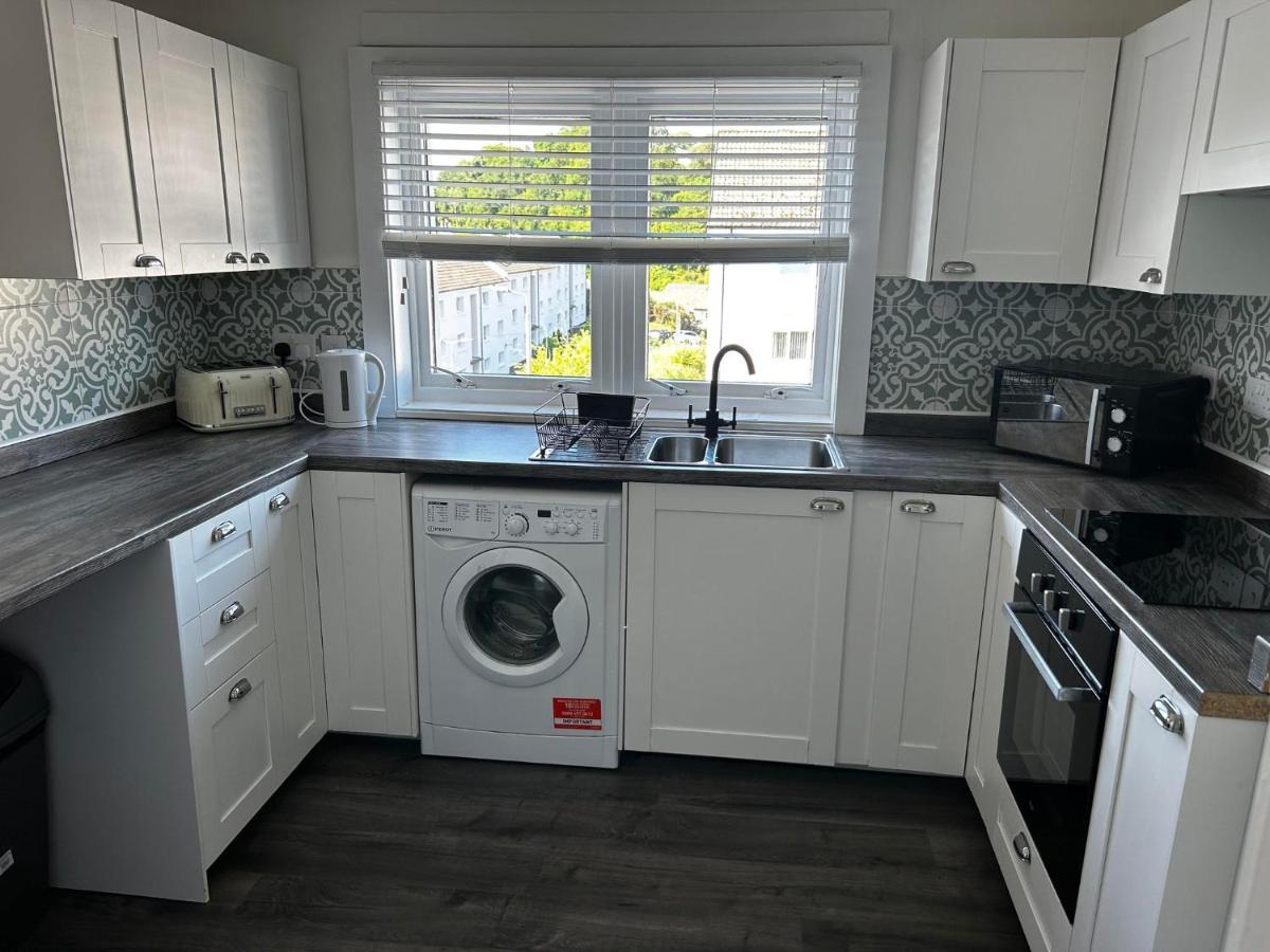 Entire Modern Apartment In Oban With Balcony 外观 照片